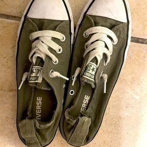 Women’s Converse sneakers size 6